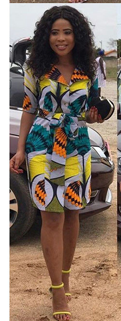 Chic robe courte en pagne: African Dresses,  Maxi dress,  Dutch Wax,  Roora Dresses  