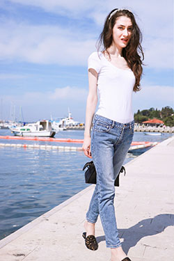 Blue Jeans Top Combination, Photo shoot: blue jeans outfit,  Photo shoot  