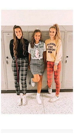 School Outfits Ideas, Grunge fashion, Mom jeans: School Outfit,  Slim-Fit Pants,  Grunge fashion  