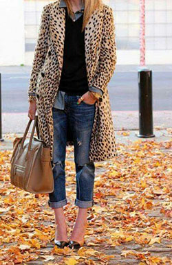 Wear a leopard coat, Animal print: Polo neck,  Animal print,  winter outfits  