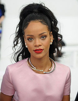 Check these fantastic rihanna face, What Now: Christian Dior,  Rihanna Best Looks  