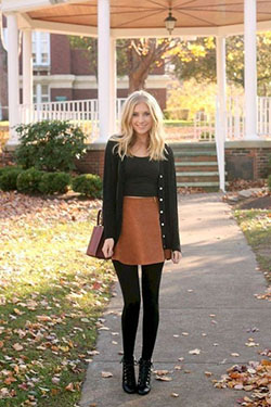 Find out these trending fall skirt outfits, Casual wear: winter outfits,  Boot Outfits,  Casual Outfits,  Brown Outfit  