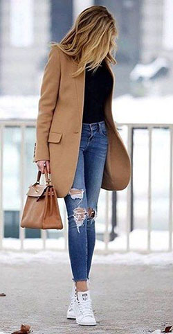 Choose these womens casual outfits, Casual wear: winter outfits,  Slim-Fit Pants,  Business casual,  Fall Outfits,  Polo coat,  Street Style,  Casual Outfits  
