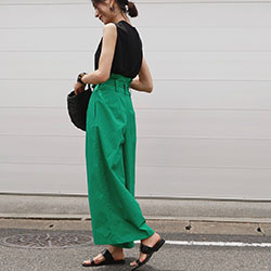 Outfits With Green Pants, flea market apps, Casual wear: Casual Outfits,  Green Pant Outfits  