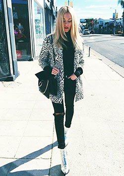 Outfits With Leopard Print Jackets, Keep Things Simple: Slim-Fit Pants,  Jacket Outfits  