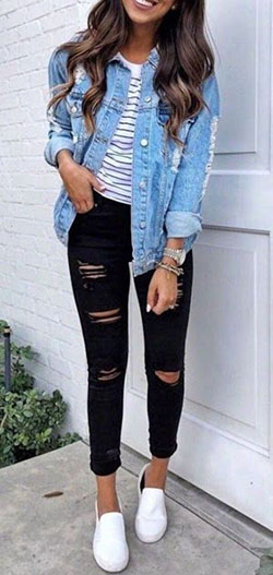 Denim jacket outfit ideas, Jean jacket: Ripped Jeans,  Jean jacket,  Spring Outfits,  Casual Outfits  