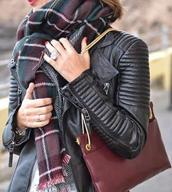 Porter un perfecto en hiver: Leather jacket,  Fashion accessory,  Scarves Outfits  