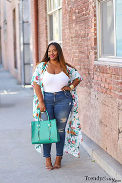 Plus size spring fashion 2018, Plus-size clothing: Plus size outfit,  fashion blogger,  Street Style,  Casual Outfits  