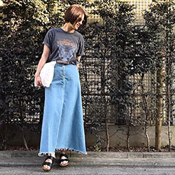 Tops To Wear With Maxi Skirts, Denim skirt: Denim skirt,  Skirt Outfits  