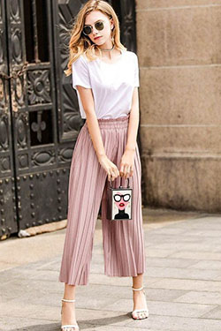 Not to miss these pleated culottes outfit, Palazzo pants: Crop Pants Outfit,  Pleated Trousers  