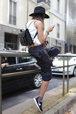 Fine and lovely chic tomboy outfit, Fashion week: Fashion week,  Black Shorts,  Street Style  