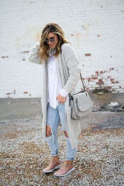 Outfits with long grey cardigan: winter outfits,  Sneakers Outfit,  Street Style,  Casual Outfits,  Cardigan,  Cardigan Jeans  