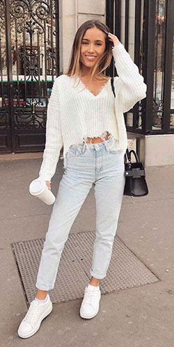 Cute Outfit Ideas For Teenage Girl, Casual wear, Crop top: Crop top,  Low-Rise Pants,  Cute outfits,  Casual Outfits  