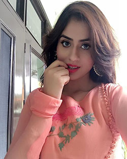 Sabby Suri Instagram Pics, Hot Photos: Beautiful Girls,  Photo shoot,  Sabby Suri Instagram  