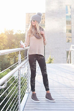 Party ideas for camo leggings outfit, Casual wear: winter outfits,  Casual Outfits  