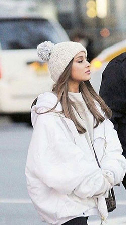 Big winter coat ardiana grande: Ariana Grande,  Camila Cabello,  Ariana Grande’s Outfits  