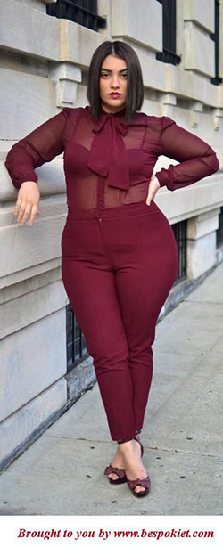 have strength and courage!  that everyth #Hot Curvy: Plus size outfit,  Curvy Girls,  Body Goals,  goldenconfidence  