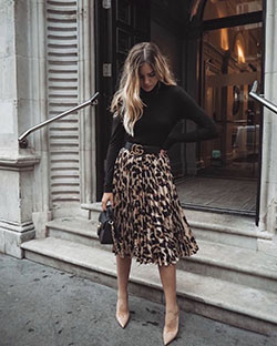 Hot and trendy leopard skirt outfit, Printed Midi Skirt: Business casual,  Animal print,  Informal wear,  Trendy Outfits,  Casual Outfits,  Printed Outfits  