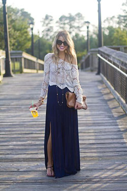 Nice outfit for ladies, Bohemian style: Bohemian style,  Pencil skirt,  Skirt Outfits,  Maxi dress,  Street Style  