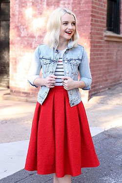 Awesome cool girl red skirt, Skirt Short: Skirt Outfits,  Ballet flat,  Skirt Outfit Ideas  