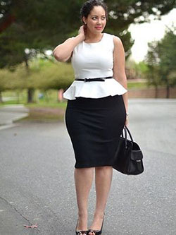 Plus size black pencil skirt: High-Heeled Shoe,  Plus size outfit,  Clothing Ideas,  Pencil skirt  
