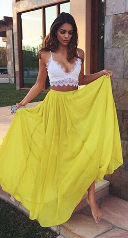 Long skirt summer outfit, Formal wear: party outfits,  Evening gown,  Crop top,  Skirt Outfits,  Maxi dress,  Casual Outfits,  Twirl Skirt  