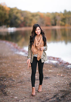 Outfits with leggings and ankle boots: Slim-Fit Pants,  Boot Outfits,  Over-The-Knee Boot,  Casual Outfits,  Brown Outfit  
