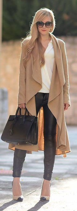 Long beige cardigan outfit, Street fashion: winter outfits,  Street Style  
