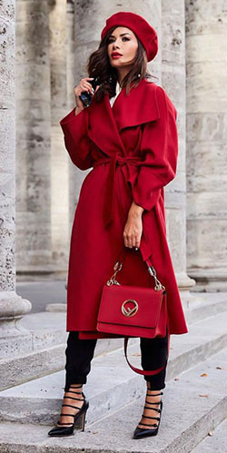 Holiday Outfit Ideas For Women, Trench coat, Dress shirt: High-Heeled Shoe,  shirts,  Trench coat,  holiday outfit,  Red beret,  Wool Coat,  beige coat,  Winter Coat  