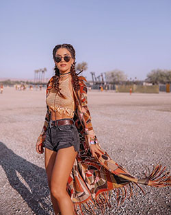 Dark green sweater outfit ideas: Coachella Outfits  