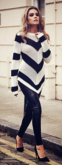 Women’s clothing 2019 sweater style, Street fashion: winter outfits,  Legging Outfits,  Street Style,  Casual Outfits,  Stripe Sweater  