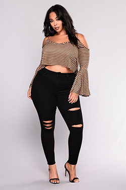 Casual wear, Plus-size clothing: Crop top,  Plus size outfit,  Crop Top Outfits,  Casual Outfits  
