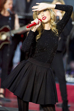 Taylor swift dress red era black: Grammy Awards,  Skirt Outfits,  Taylor Swift  