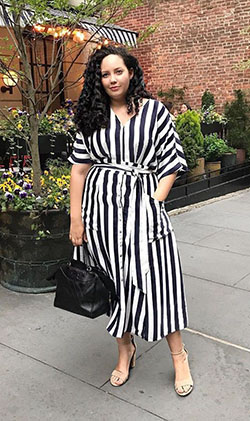 Plus size striped black and white dress: Plus size outfit,  Maxi dress,  Work Outfit,  Casual Outfits  