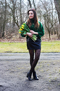 street style Black Polka Dot Tights: Outfit With Tights  