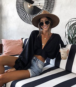 Chic Summer Outfit Ideas For 2020, Street fashion, Plus-size model: summer outfits,  Plus-Size Model,  Street Style,  Casual Outfits  