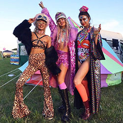 Cute  Music Festival Outfit For Teenagers: Rave Party Outfit  