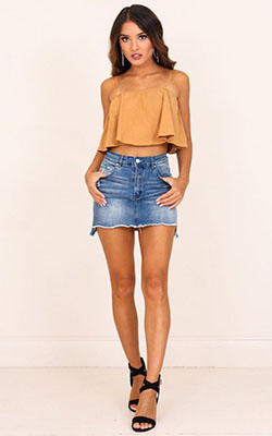 Most awaited fashion for fashion model, Falda de Jean: Denim skirt,  Crop top,  Casual Outfits,  Mini Skirt Outfit  