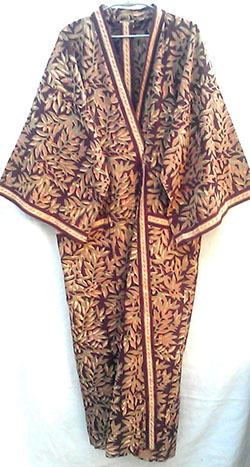 Outfits With Kimono, kimono sleeve, Plus-size clothing: Plus size outfit,  Designer clothing,  kimono outfits,  kimono sleeve  