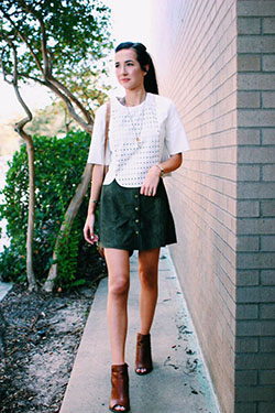 Discover these trendy fashion model, Polka dot: Skirt Outfits  
