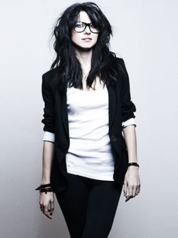 Never seen before ideas nerd style girl, Grunge fashion: Grunge fashion,  Street Style,  Nerdy Glasses  