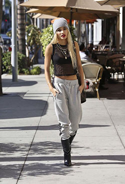 Outfits With Sweatpants, Hip hop fashion, Pia Mia: Kylie Jenner,  Los Angeles,  Bella Thorne,  Sweatpants Outfits  