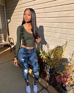 Trendy Comfortable Middle School For Winter vadah zaniel on Instagram: “glowing different ?  necklace ~ @yafeini_jewelry”: School Outfit,  Baddie Outfits,  School Outfit For Summer  