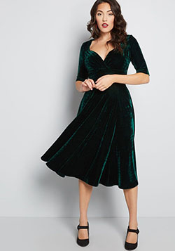 Collectif x mc vixen match velvet midi dress: Cocktail Dresses,  Bridesmaid dress,  Swing skirt,  Velvet Outfits,  Midi Skirt  