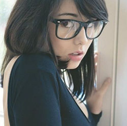 Plus size ideas for brunettes with glasses, Mobile phone: Brown hair,  Nerdy Glasses  