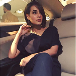 Ideas to see iqra aziz hot: Hot Instagram Models  