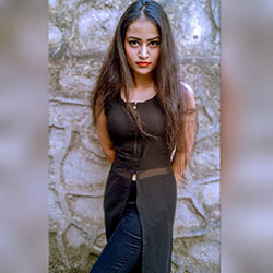 Farhina Parvez Jarimari Instagram, Long hair, Hair M: fashion model,  Long hair,  Brown hair,  Hair Care,  Photo shoot,  Black hair,  Farhina Parvez Jarimari  