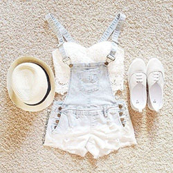 Trending Denim Overalls in 2022 with White Sneakers | Cool Summer Outfit Ideas 2022, Casual wear: Romper suit,  Crop top,  Casual Outfits,  Overalls Shorts Outfits  
