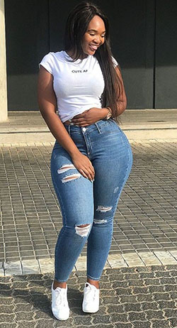 Thick teen, summer outfits for curvy shapes: Slim-Fit Pants,  Capri pants,  Tight Jeans Outfit  