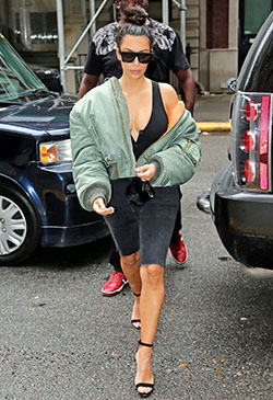 Kim Kardashian Casual Knee Length Shorts Outfits: Kim Kardashian,  Kanye West,  Bermuda shorts,  Shorts Outfit,  Cycling shorts  